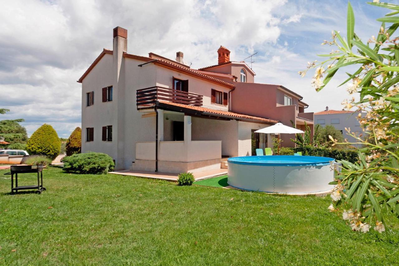 Nada In Vinkuran Vila PUY Exterior foto