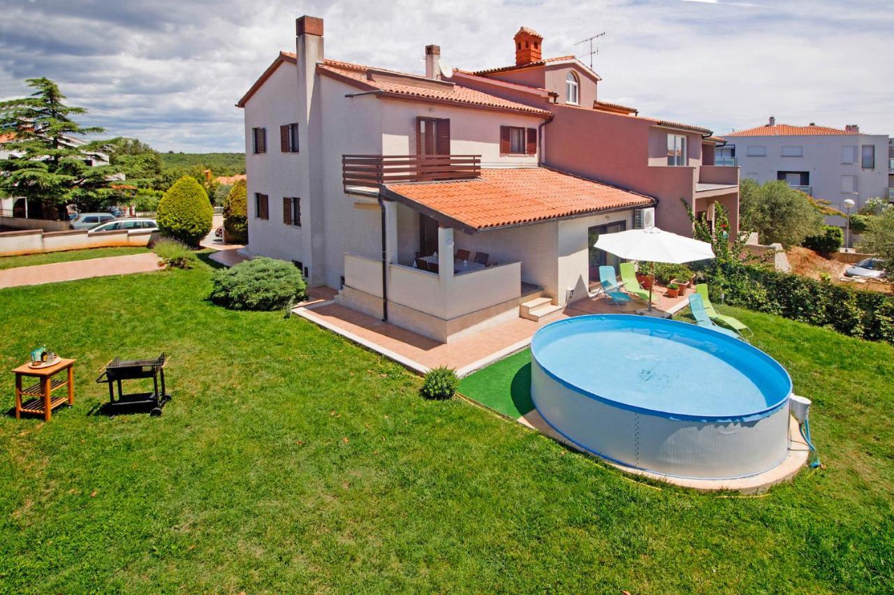 Nada In Vinkuran Vila PUY Exterior foto